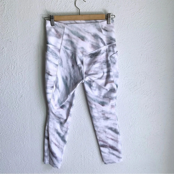 Athleta Salutation Stash Pocket II Marble Printed 7/8 Tight Size Small P… - Picture 5 of 7